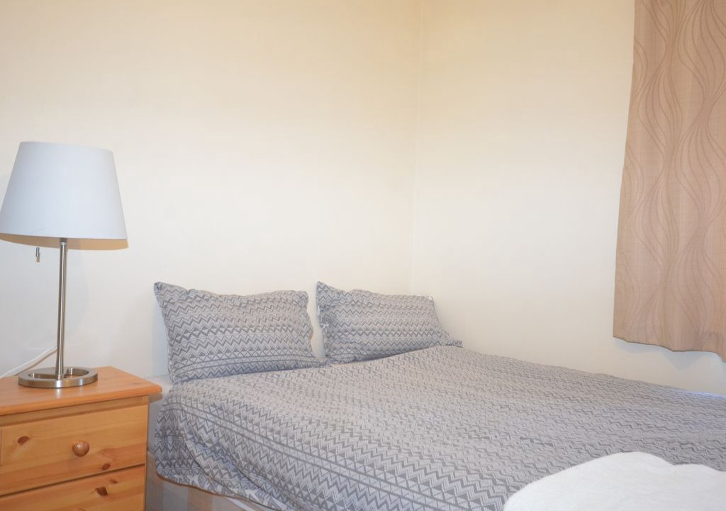 Photo of Bedroom in Mayesbrook