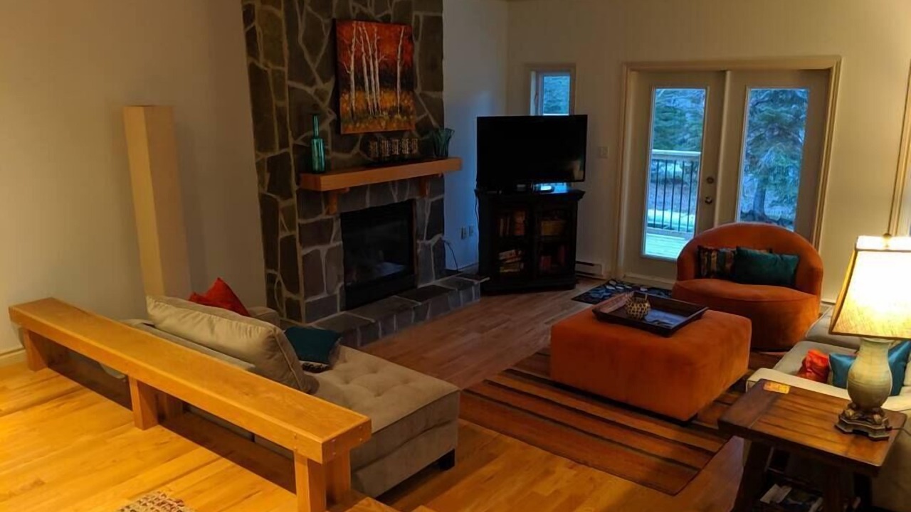 Photo of Livingroom in Humber Village