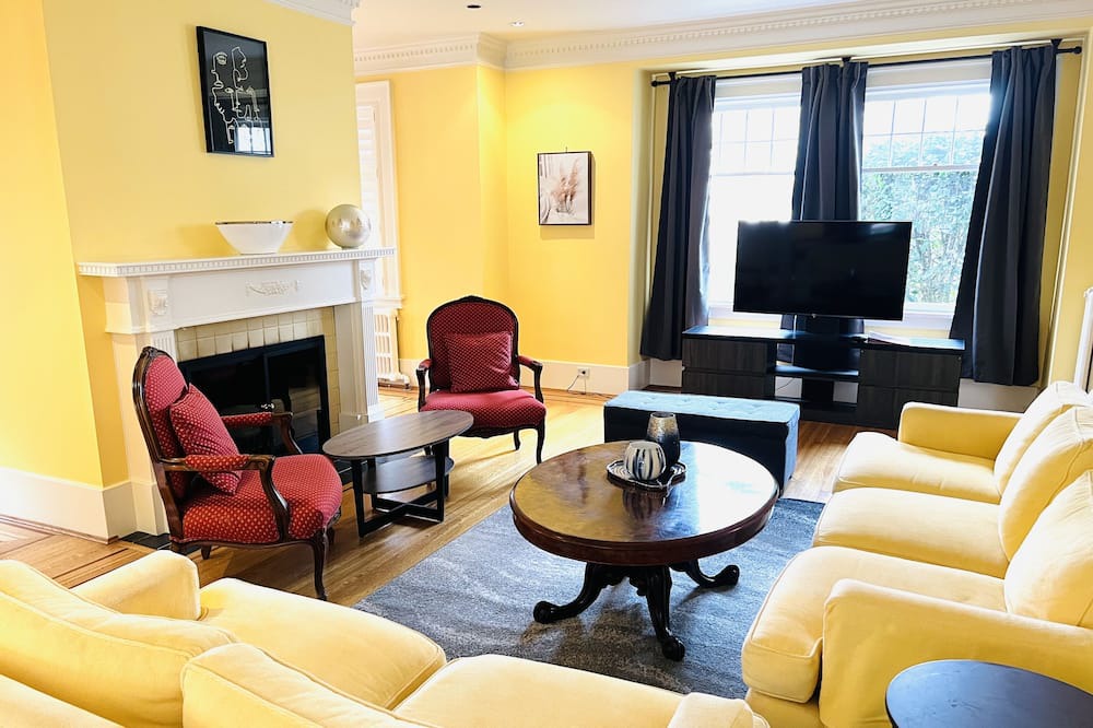 Photo of Bedroom in Shaughnessy