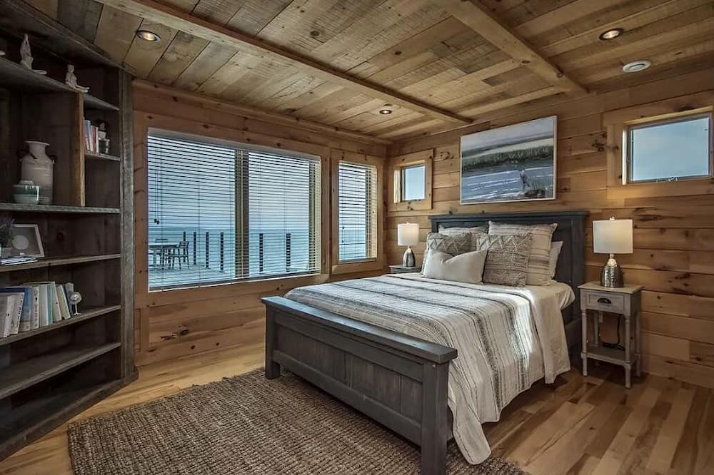 Photo of Bedroom in Cows Bay