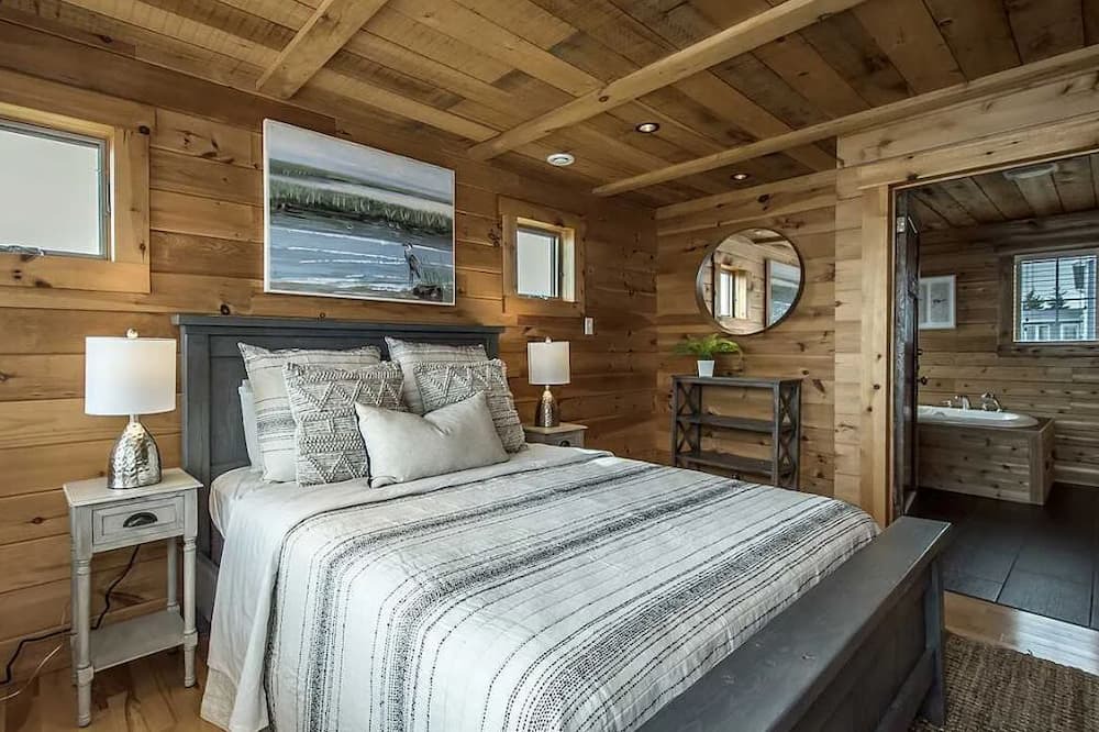 Photo of Bedroom in Cows Bay