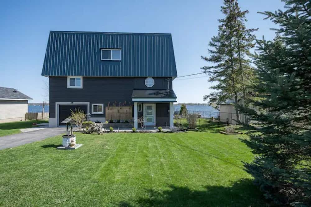 Photo of Outdoor in Greater Napanee