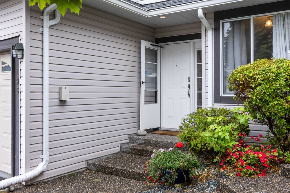 Photo of Outdoor in Townline Hill