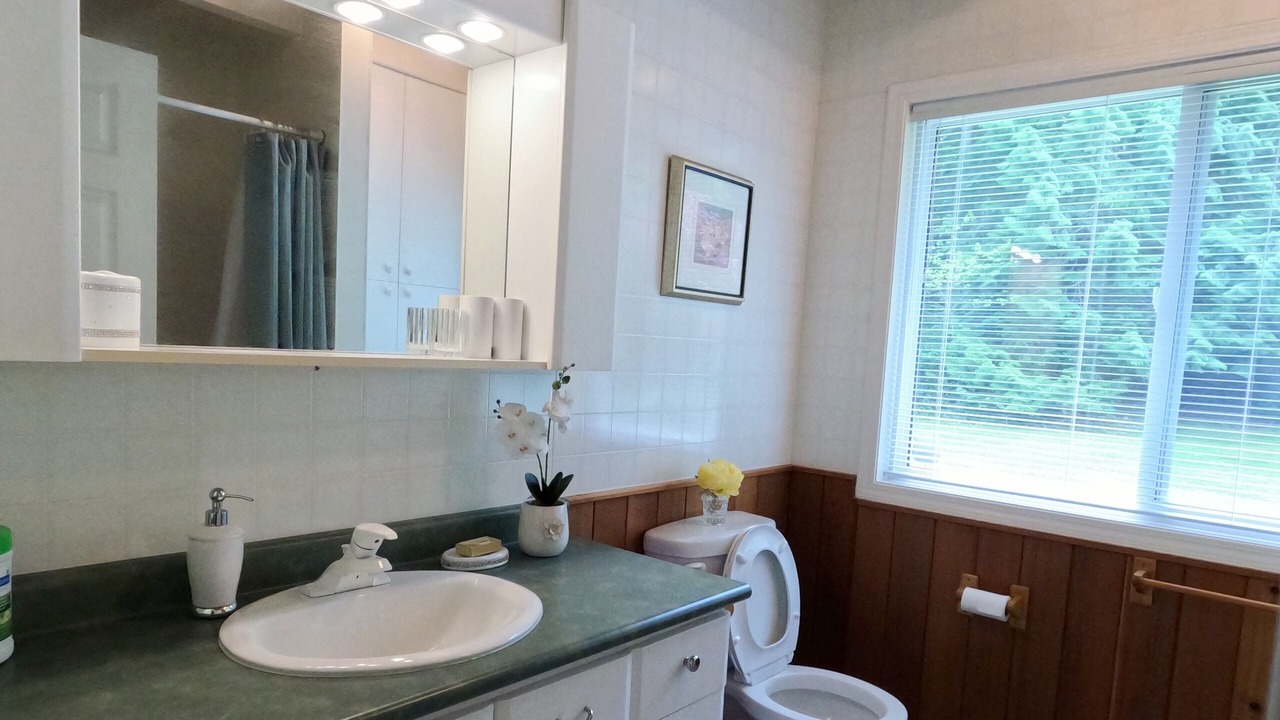 Photo of Bathroom in Regional District of Nanaimo