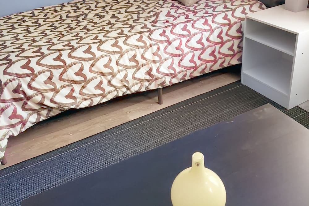 Photo of Bedroom in Aylmer