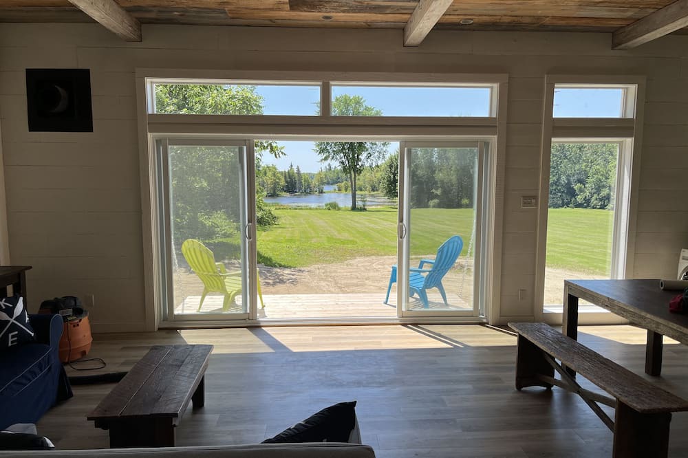 Photo of Livingroom in North Glengarry