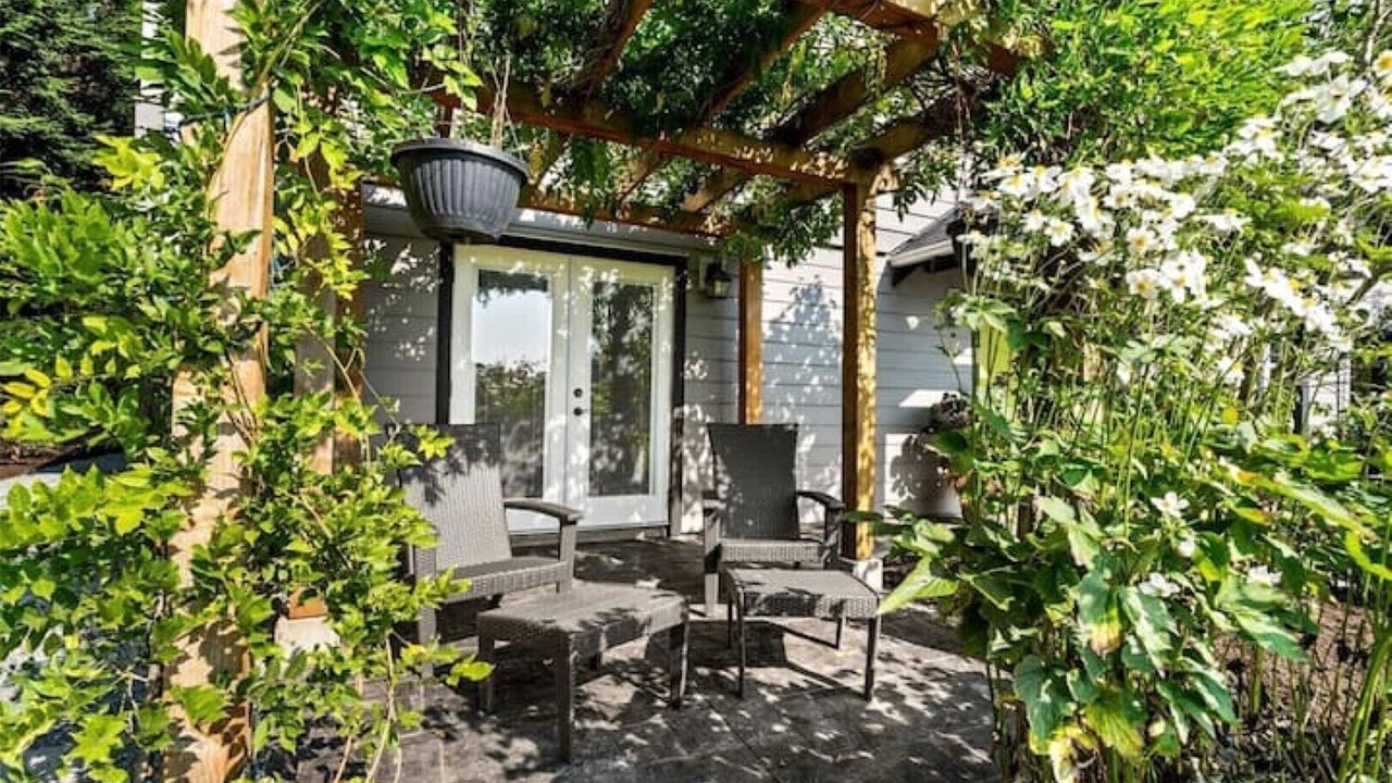 Photo of Patio Balcony in Saanich West