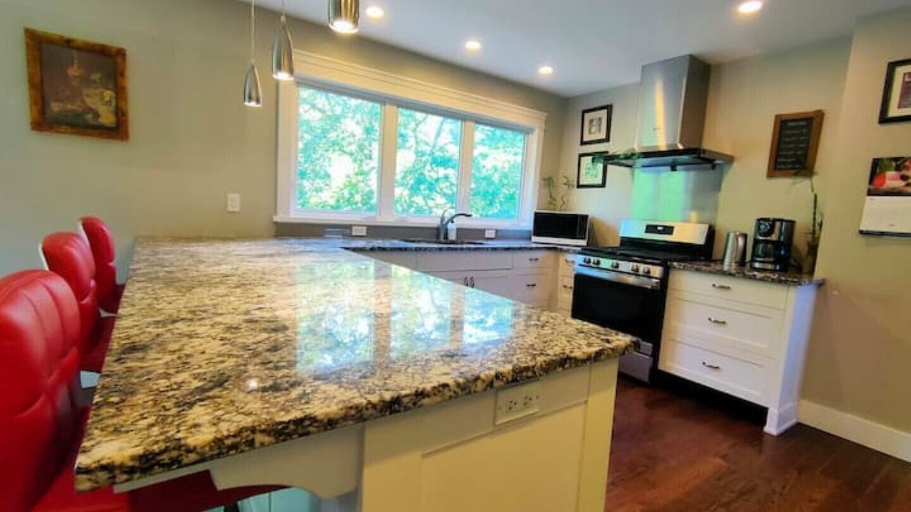 Photo of Kitchen in Saanich West