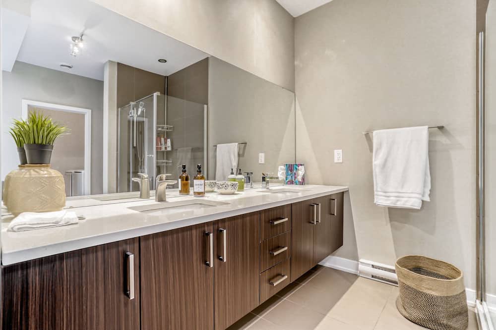 Photo of Bathroom in Plateau