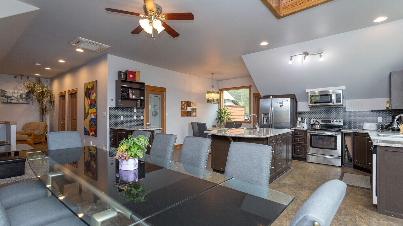 Photo of Kitchen in Cowichan Bay
