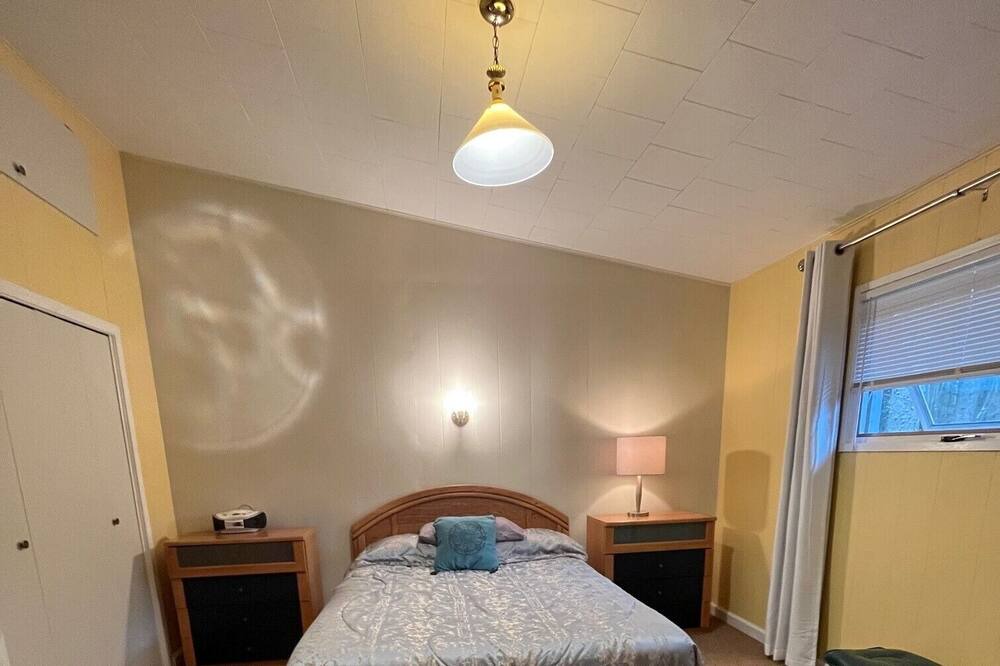 Photo of Bedroom in Candle Lake