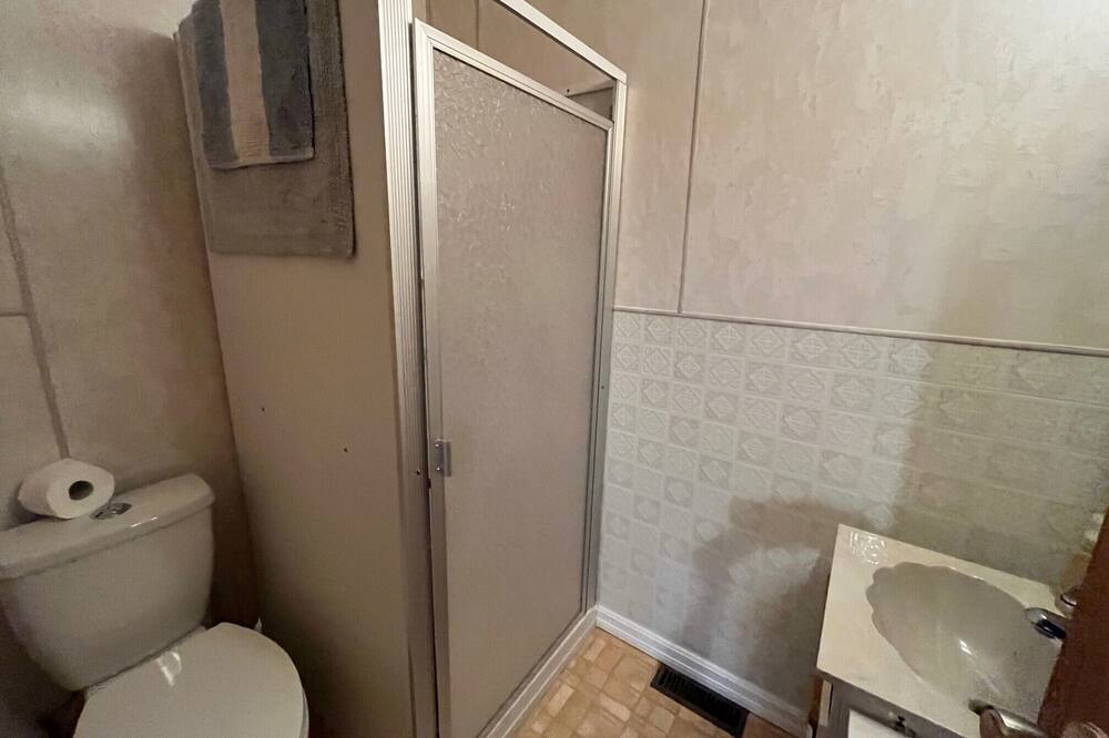 Photo of Bathroom in Candle Lake