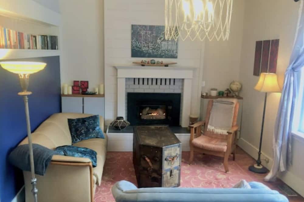 Photo of Livingroom in Cumberland