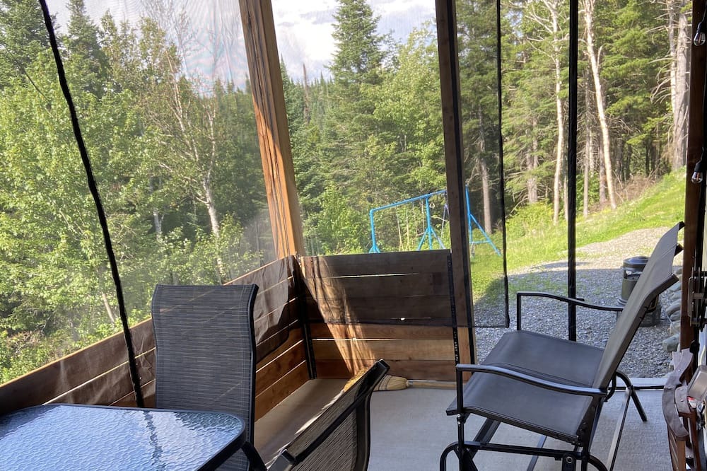 Photo of Patio Balcony in Notre-Dame-Des-Bois