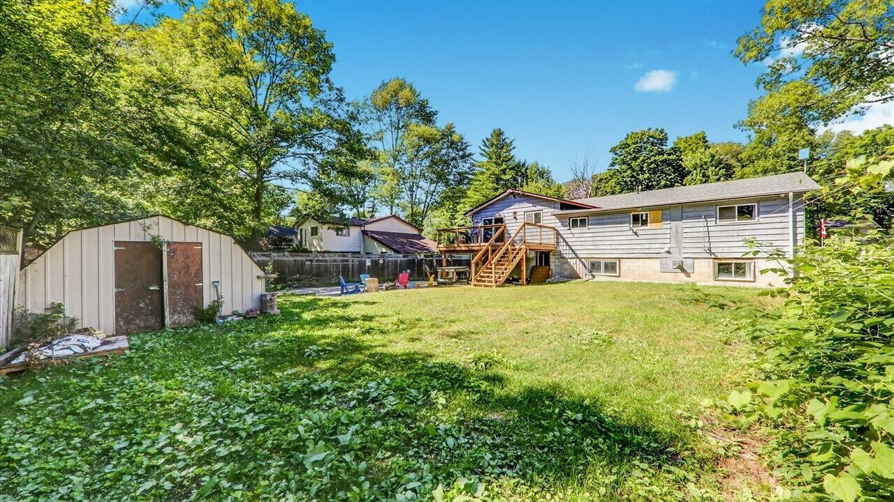 Photo of Outdoor in Tiny