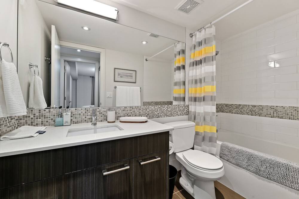 Photo of Bathroom in Sunnyside