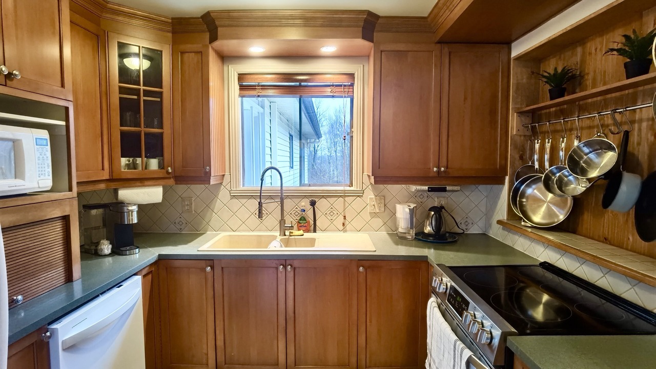 Photo of Kitchen in Lac-Brome