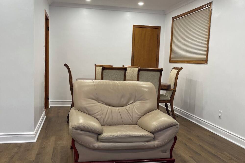 Photo of Livingroom in Trenton