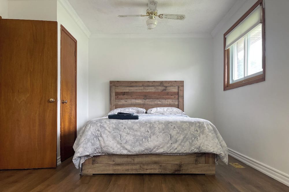 Photo of Bedroom in Trenton
