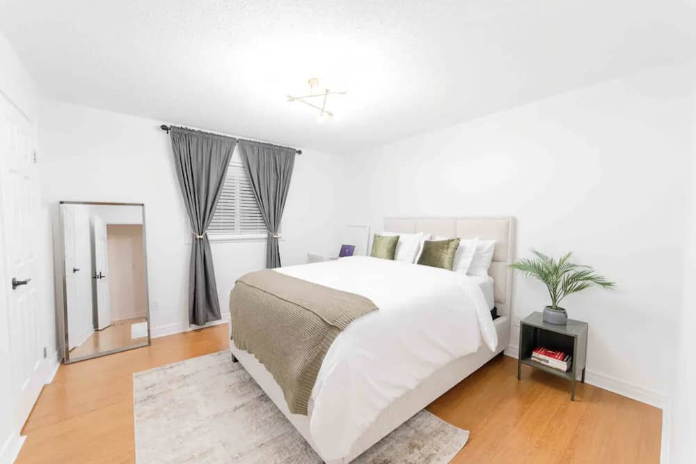 Photo of Bedroom in Hamilton