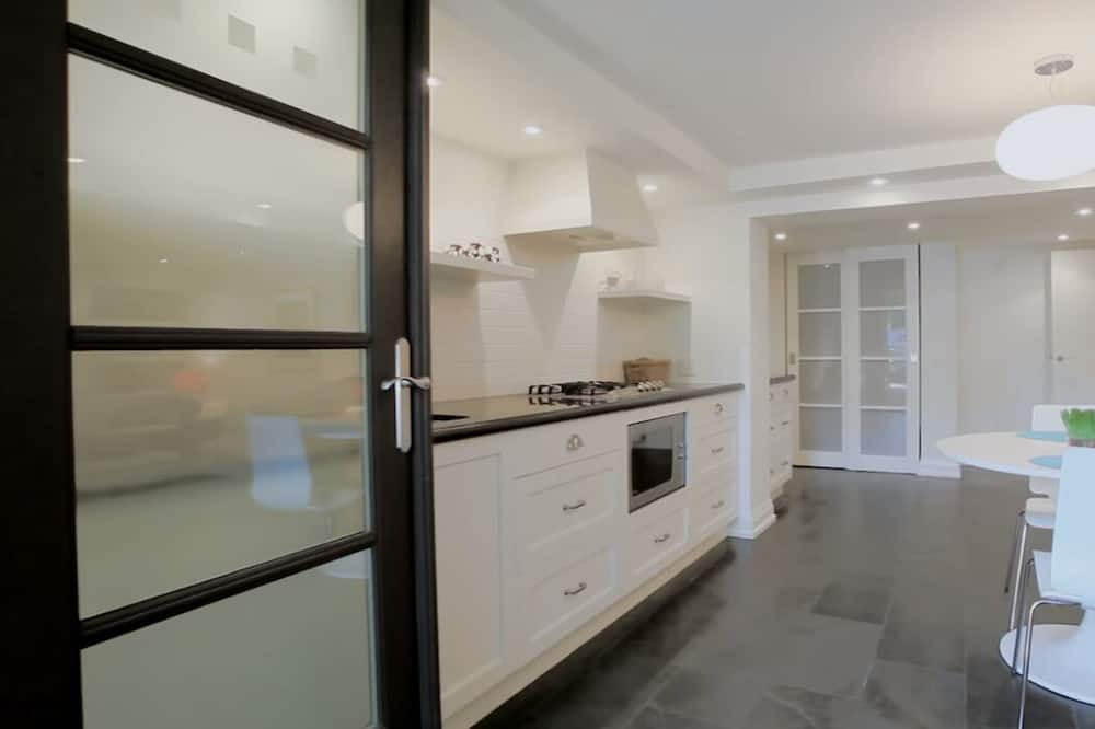 Photo of Bathroom in Mineola