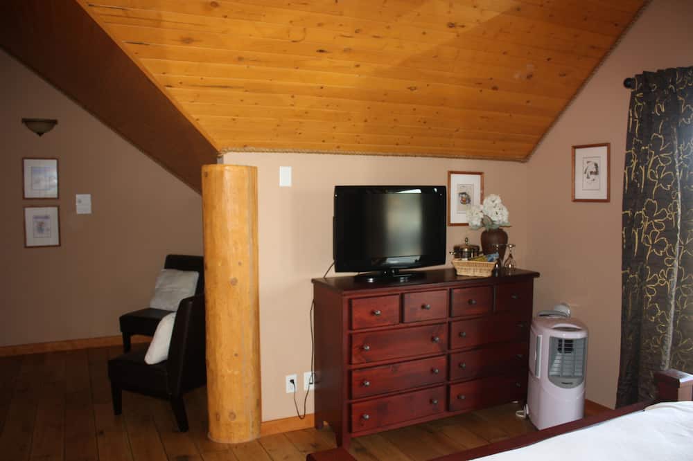 Photo of Bedroom in Upper Mission