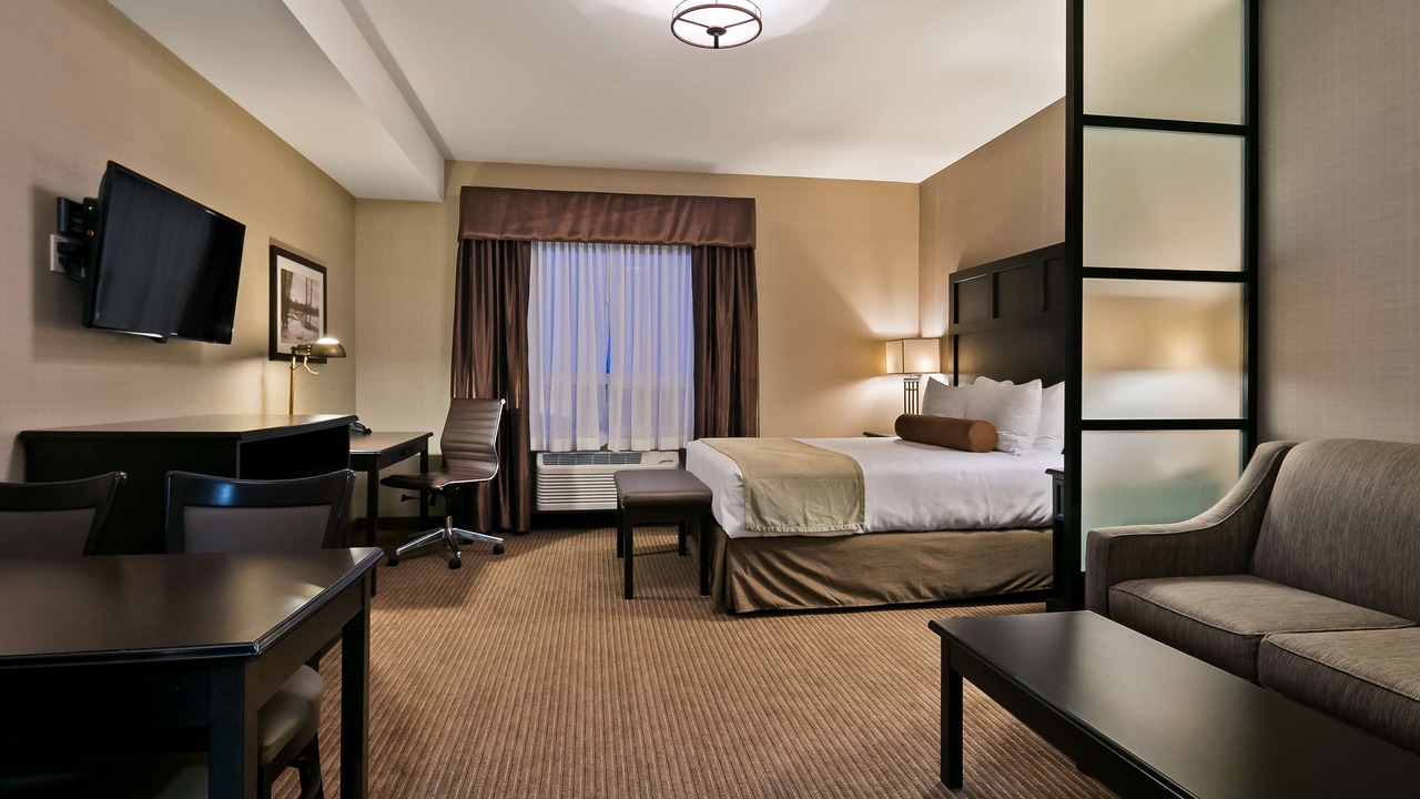 Photo of Bedroom in Okotoks