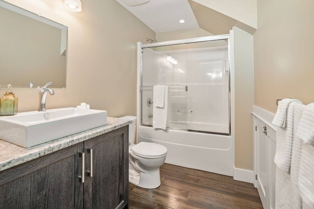 Photo of Bathroom in Port Renfrew