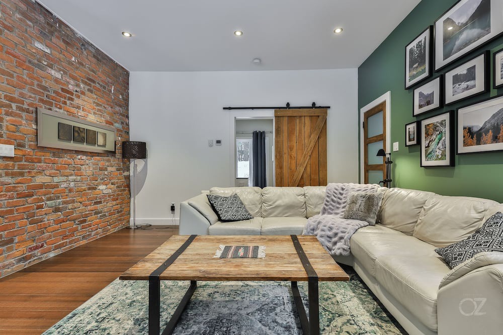 Photo of Livingroom in Saint Donat