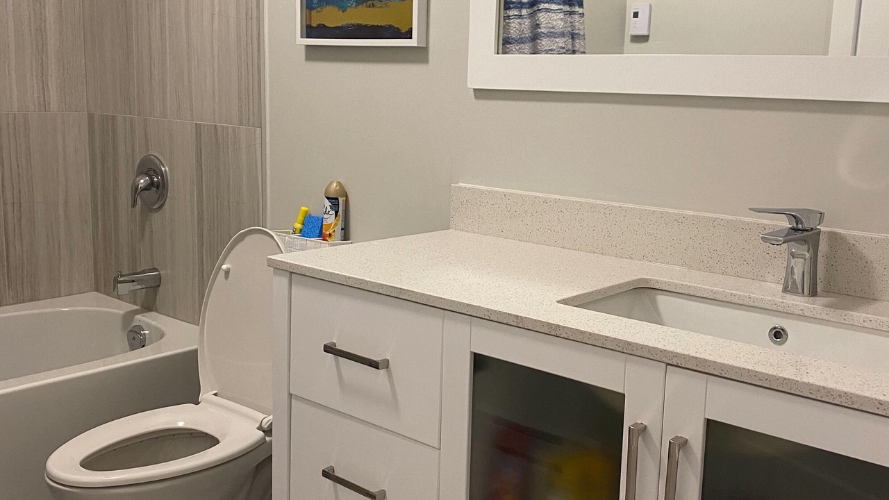 Photo of Bathroom in Eastern Hillsides