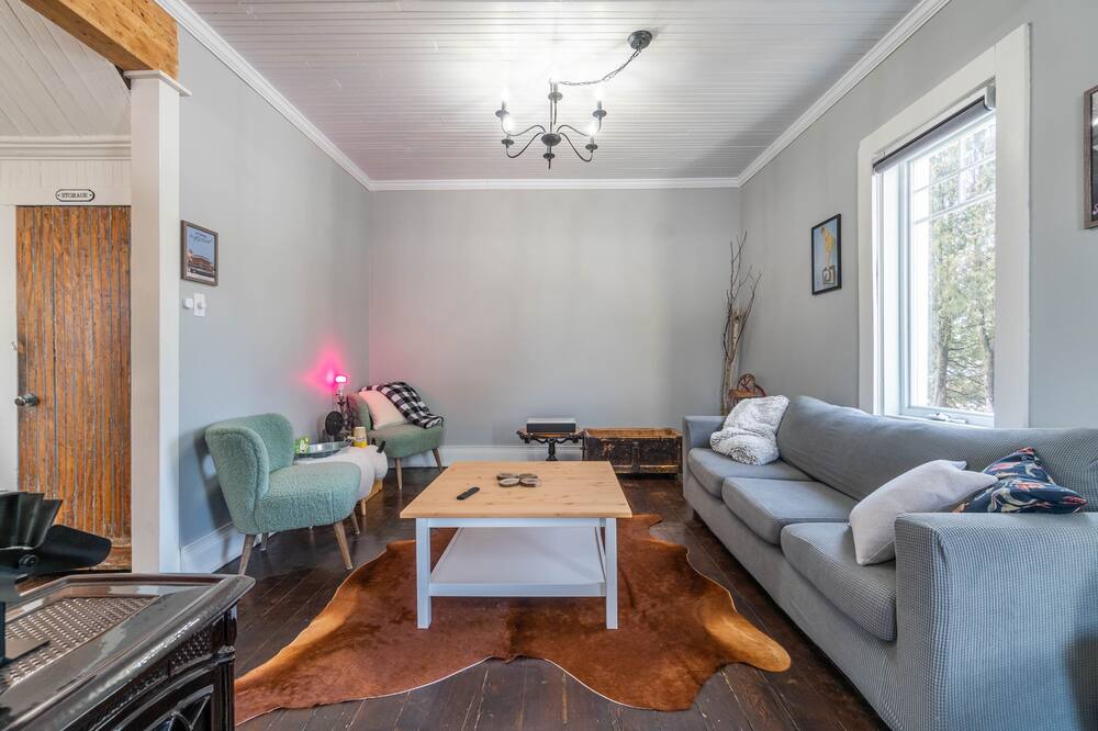 Photo of Livingroom in Brebeuf