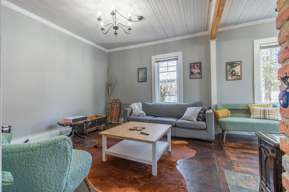 Photo of Livingroom in Brebeuf