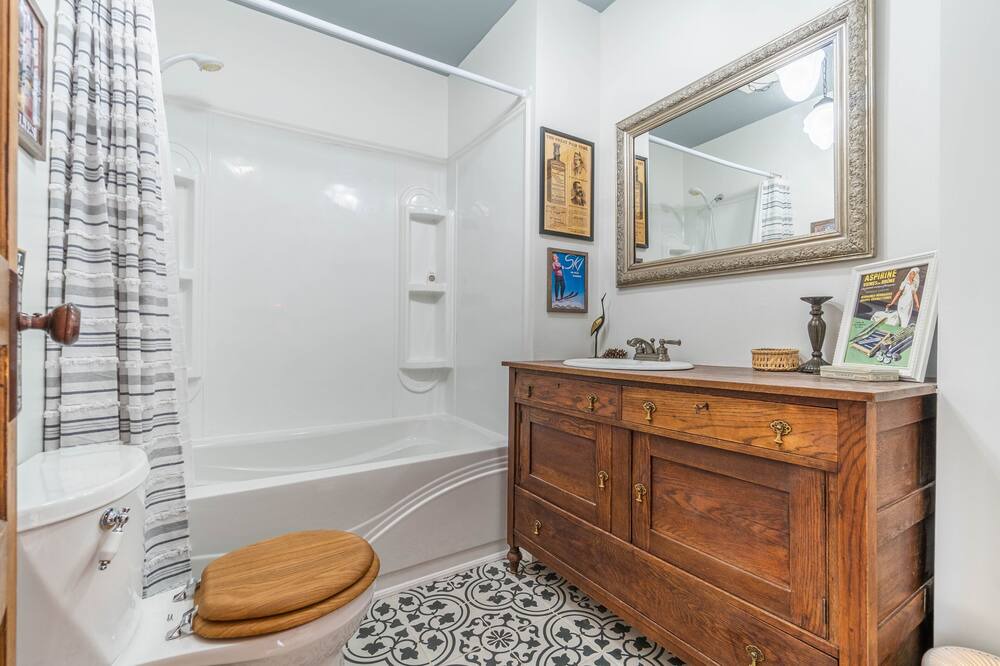 Photo of Bathroom in Brebeuf