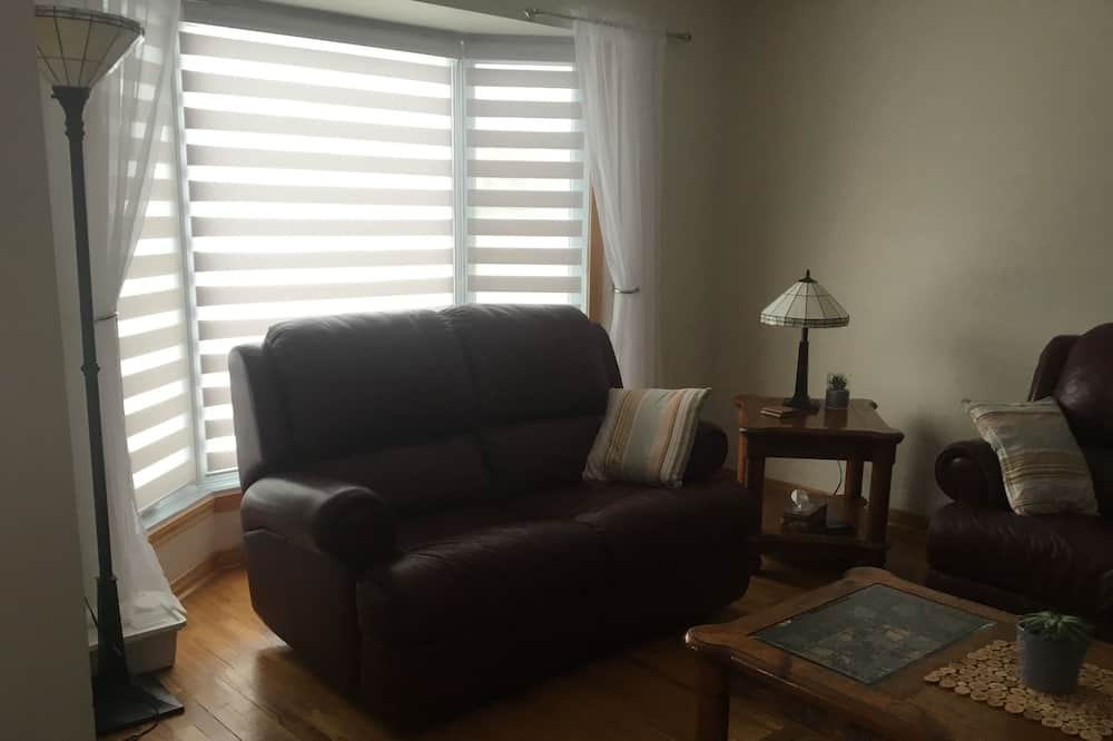Photo of Livingroom in Hull