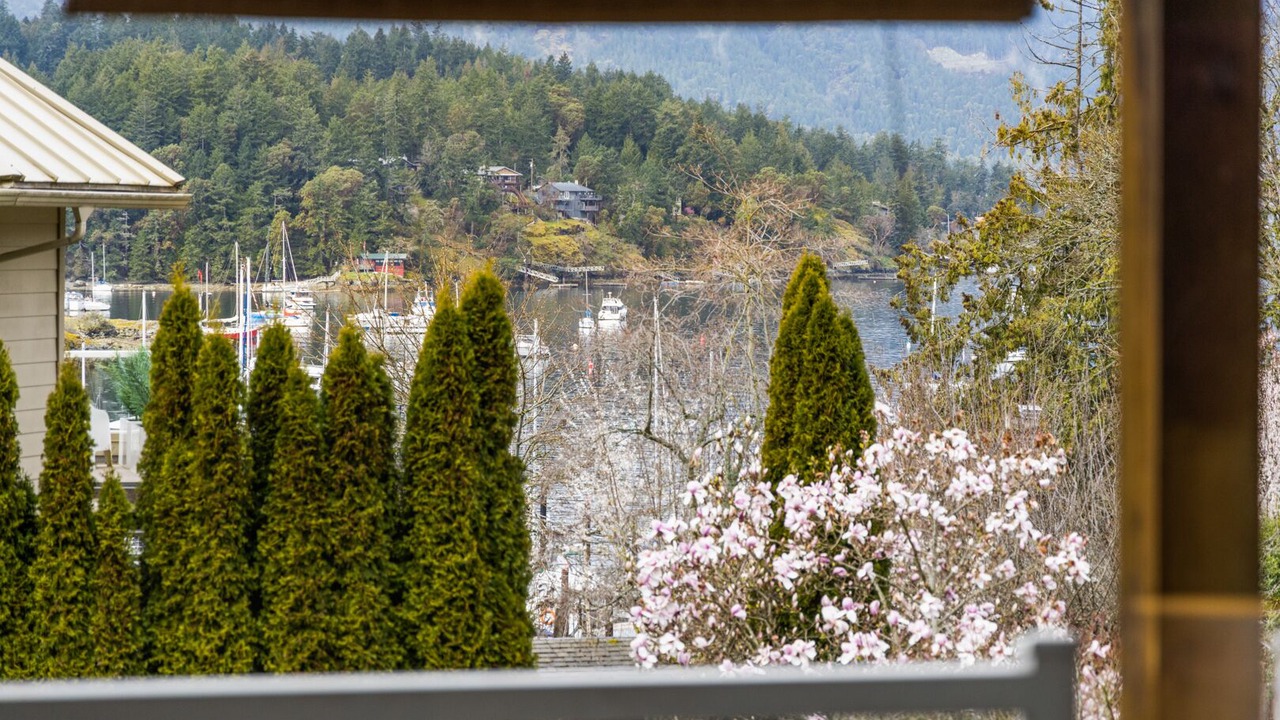 Photo of Outdoor in Brentwood Bay