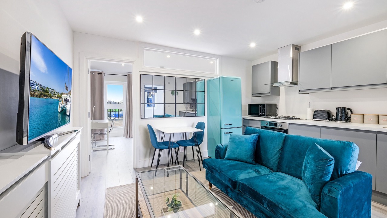 Photo of Livingroom in Yiewsley