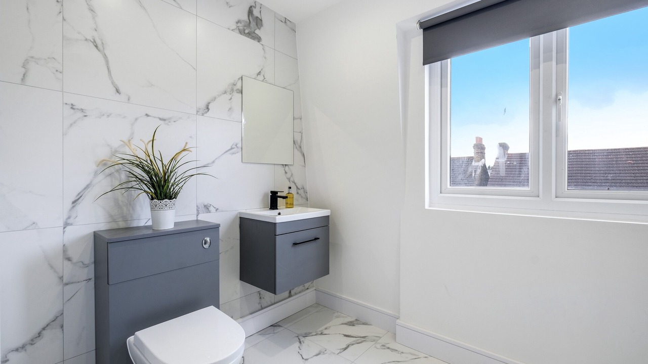 Photo of Bathroom in Yiewsley