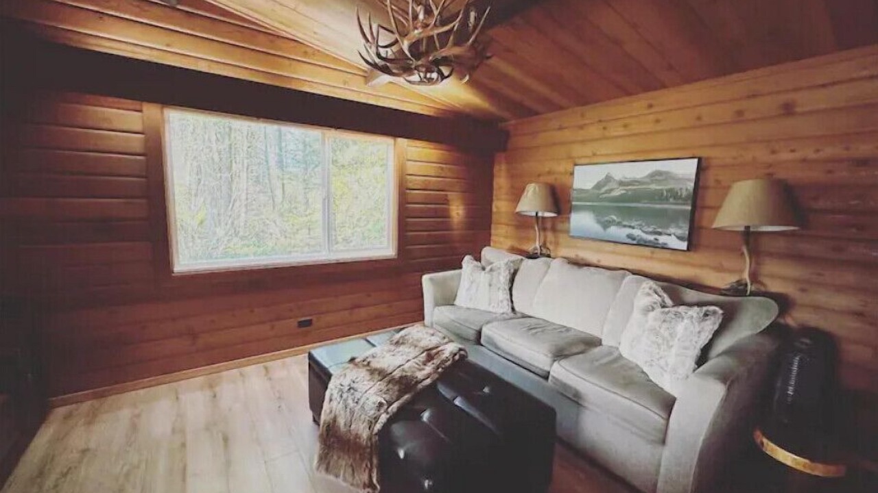 Photo of Livingroom in Cowichan Bay