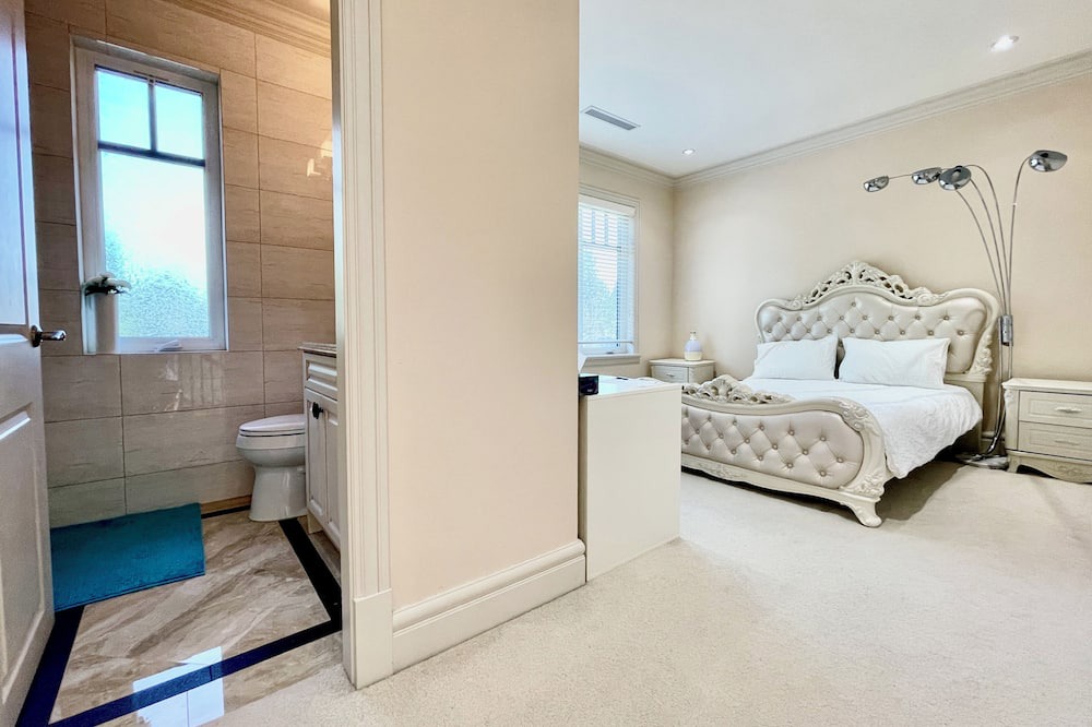 Photo of Livingroom in Oakridge
