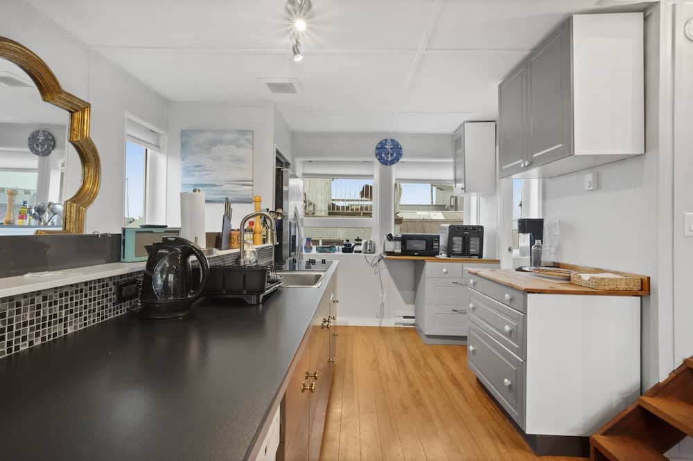 Photo of Kitchen in Lower Lonsdale