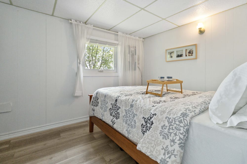 Photo of Bedroom in Lowbanks