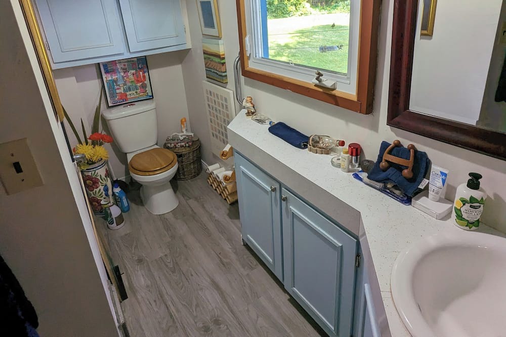 Photo of Kitchen in Saint-Hermenegilde