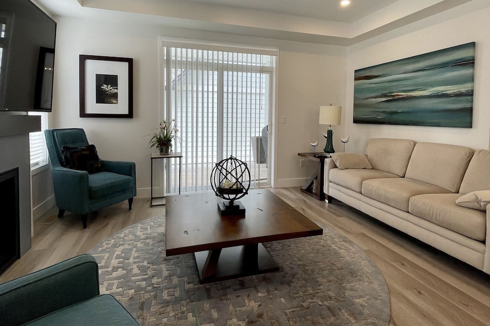 Photo of Livingroom in Sardis
