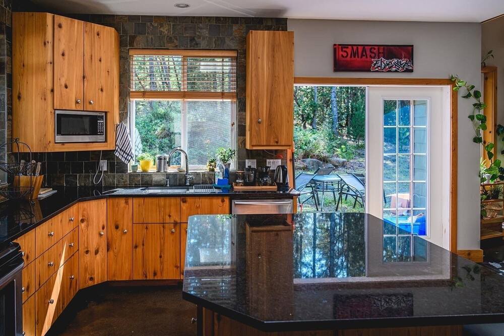 Photo of Kitchen in Juan de Fuca Electoral Area