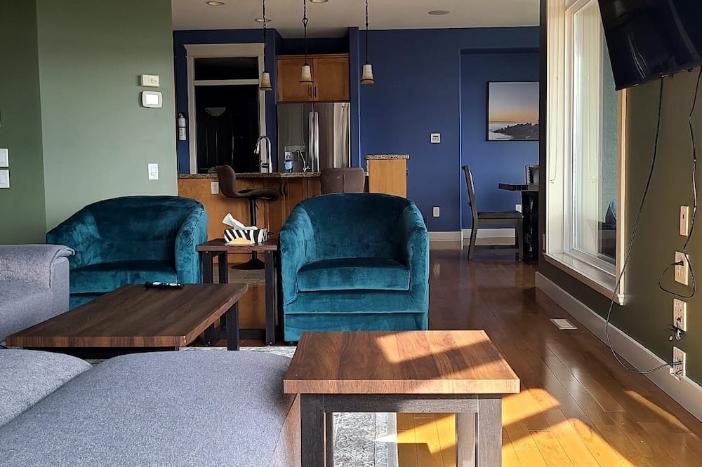 Photo of Livingroom in West Kelowna Estates