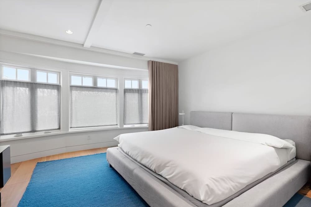 Photo of Bedroom in Kitsilano