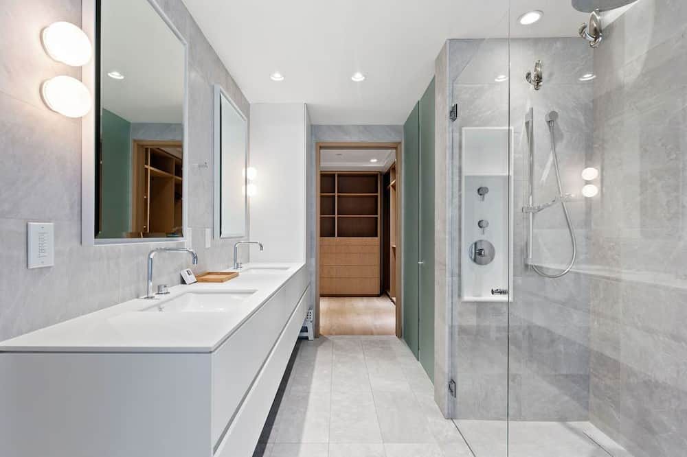Photo of Bathroom in Kitsilano
