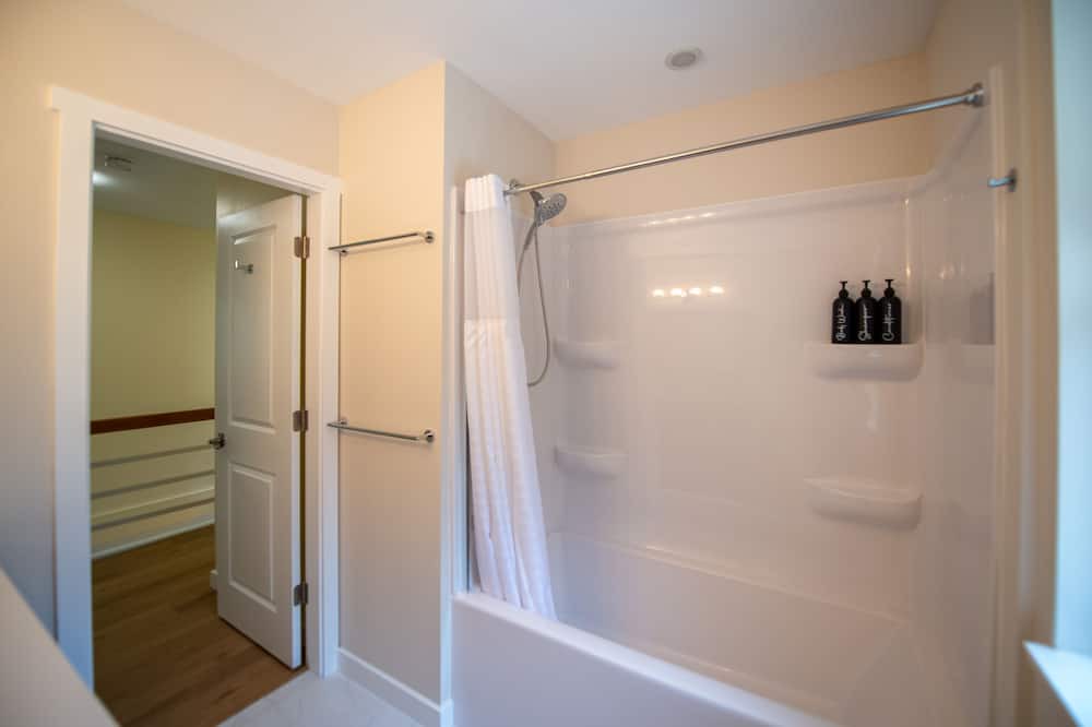 Photo of Bathroom in Madeira Park