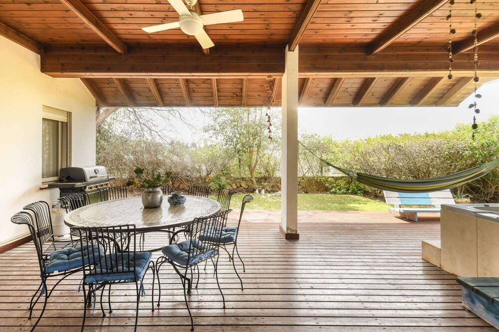 Photo of Patio Balcony in Ma'alot - Tarshiha
