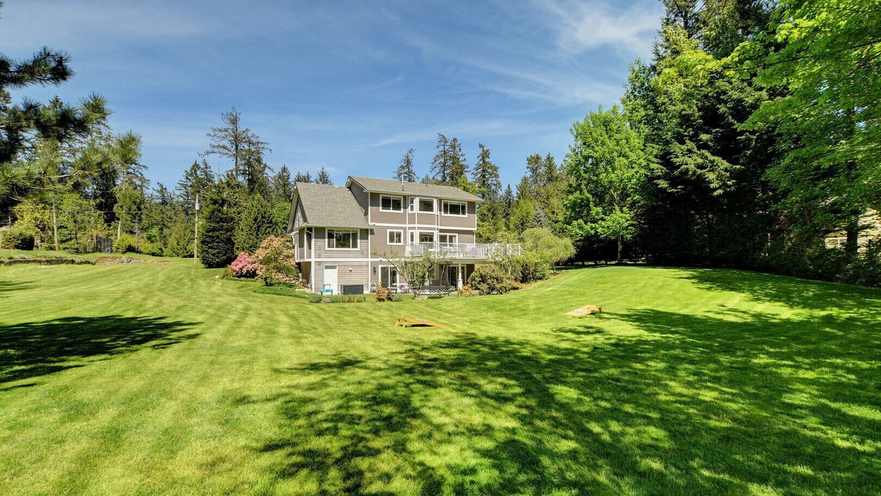 Photo of Outdoor in Brentwood Bay